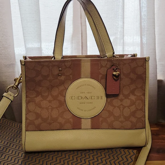 Coach Dempsey carryall in signature pink tote purse - Picture 5 of 16